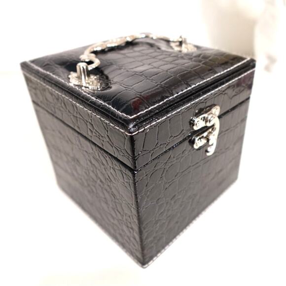New Jewelry Box Storage Case Organizer / Black Vinyl - Picture 1 of 6